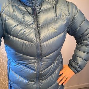 LLbean Ultralight 850 down puffer jacket